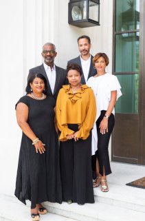 00EXECUTIVES-1-superJumbo